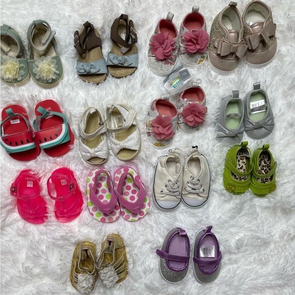 Babygirl sandals and shoes size 0-3 - Picture 2 of 2